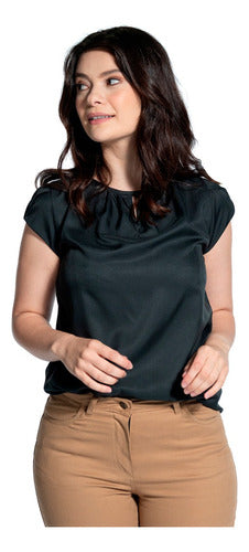Blusa Feminina Lisa Manga Curta Para Trabalho Com Mega Conforto
