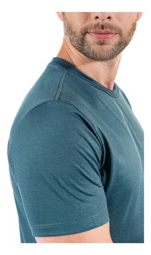 Camiseta Masculina Lisa Premium Para Trabalho E Visual Casual